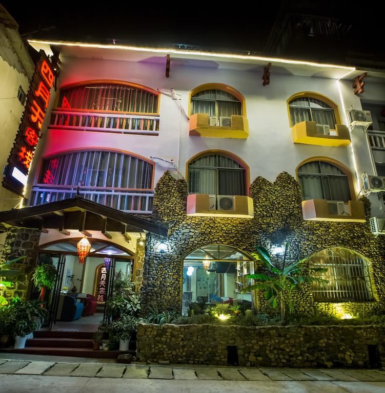 Zhangjiajie April Hostel Exterior foto